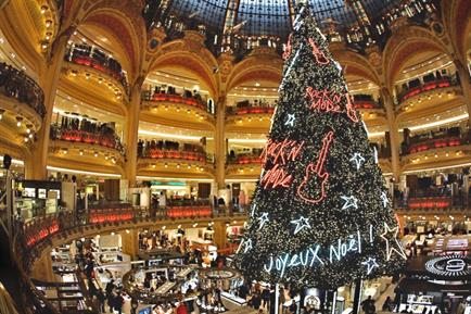 Božić u Parizu